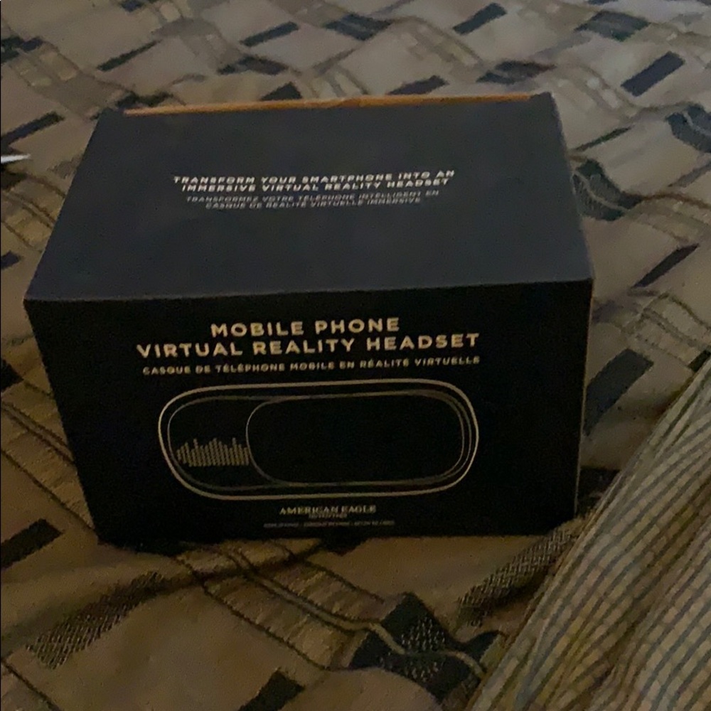 Mobile Phone Virtual Reality Headset